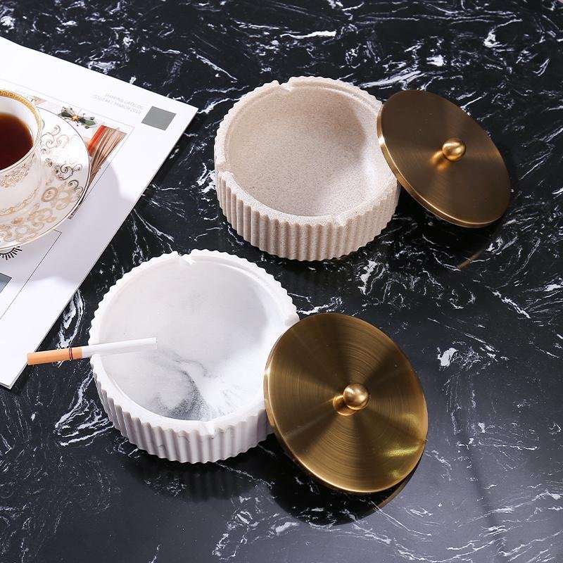 Creative Ashtray With Lid Home High-end Ornaments